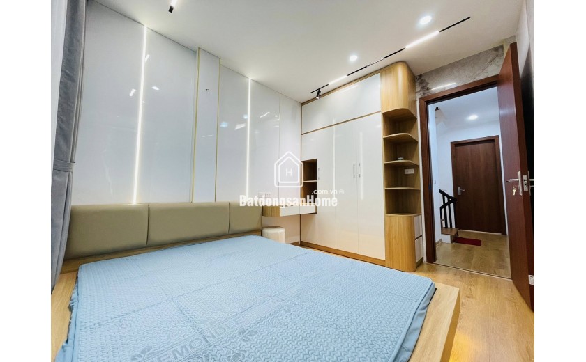 NHÀ ĐẸP ĐỈNH CAO KHU VỰC TRẦN QUỐC VƯỢNG - CẦU GIẤY - 3 MẶT THOÁNG -  NGÕ NÔNG GẦN PHỐ - VỊ TRÍ TRUNG TÂM ĐI ĐÂU CŨNG TIỆN - NỘI THẤT LUXURY